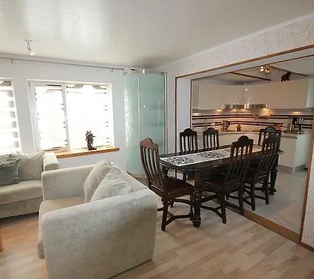 4-room Family Apartamento